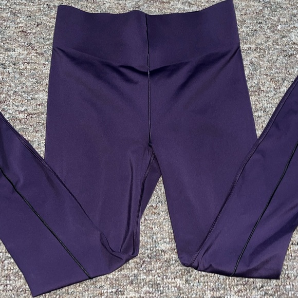 Women’s Purple Savage X Fenty workout set 💜 - Picture 3 of 5